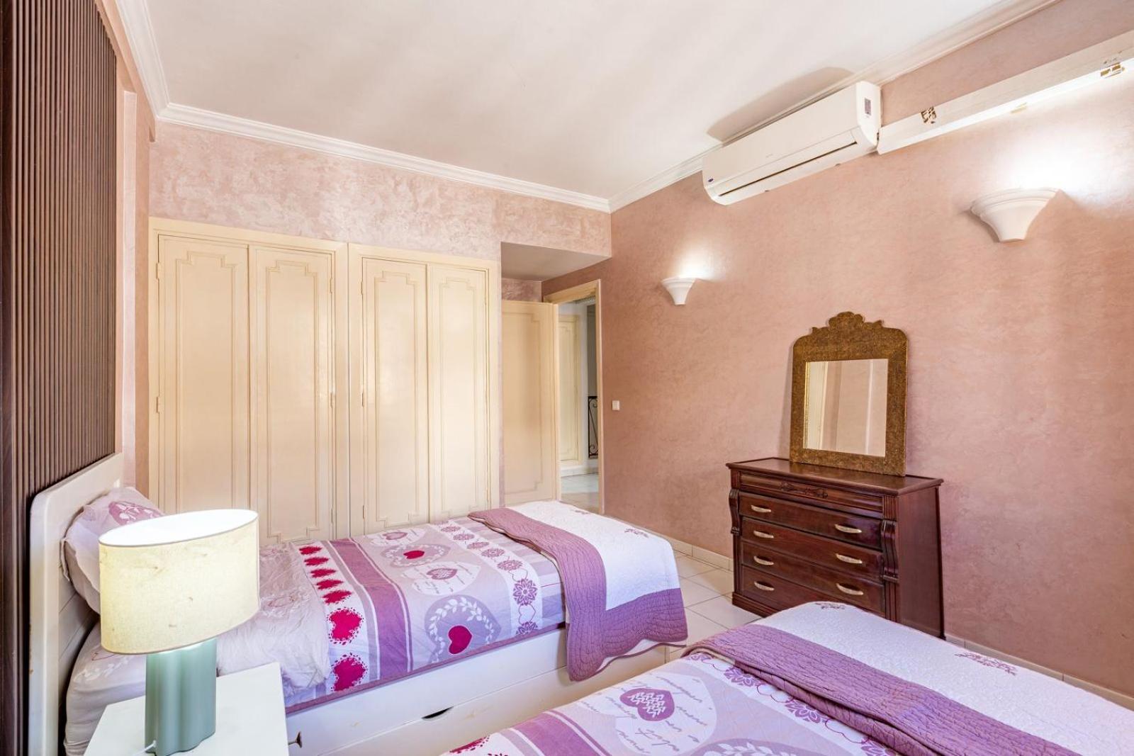 Appartement Duplex Confort Qualite Tres Bien Situe Marrakesh Exterior photo